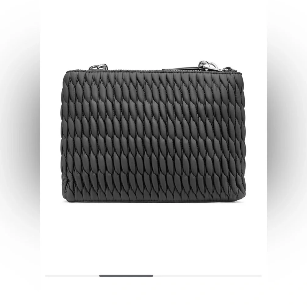 Dkny this sleek